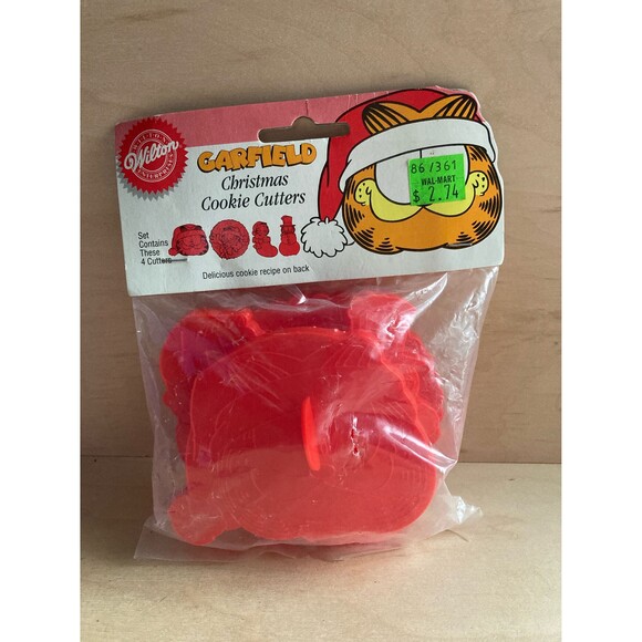 Garfield Christmas Cookie Cutters Set of 4 Wilton - Picture 1 of 6